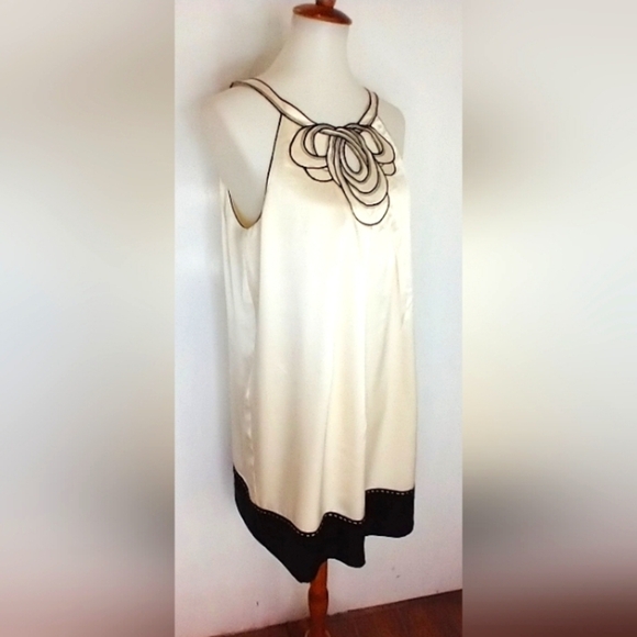 RETRO IVORY AND BLACK SILK DRESS - Picture 1 of 9